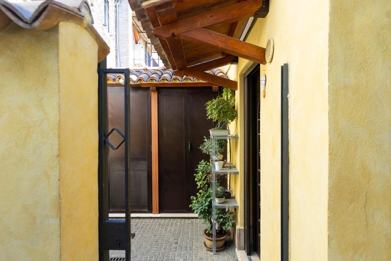 Casa Orsini, B&B And Winery Monterotondo  Extérieur photo